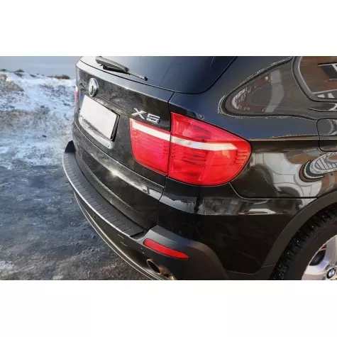 Накладка на задний бампер BMW X5...